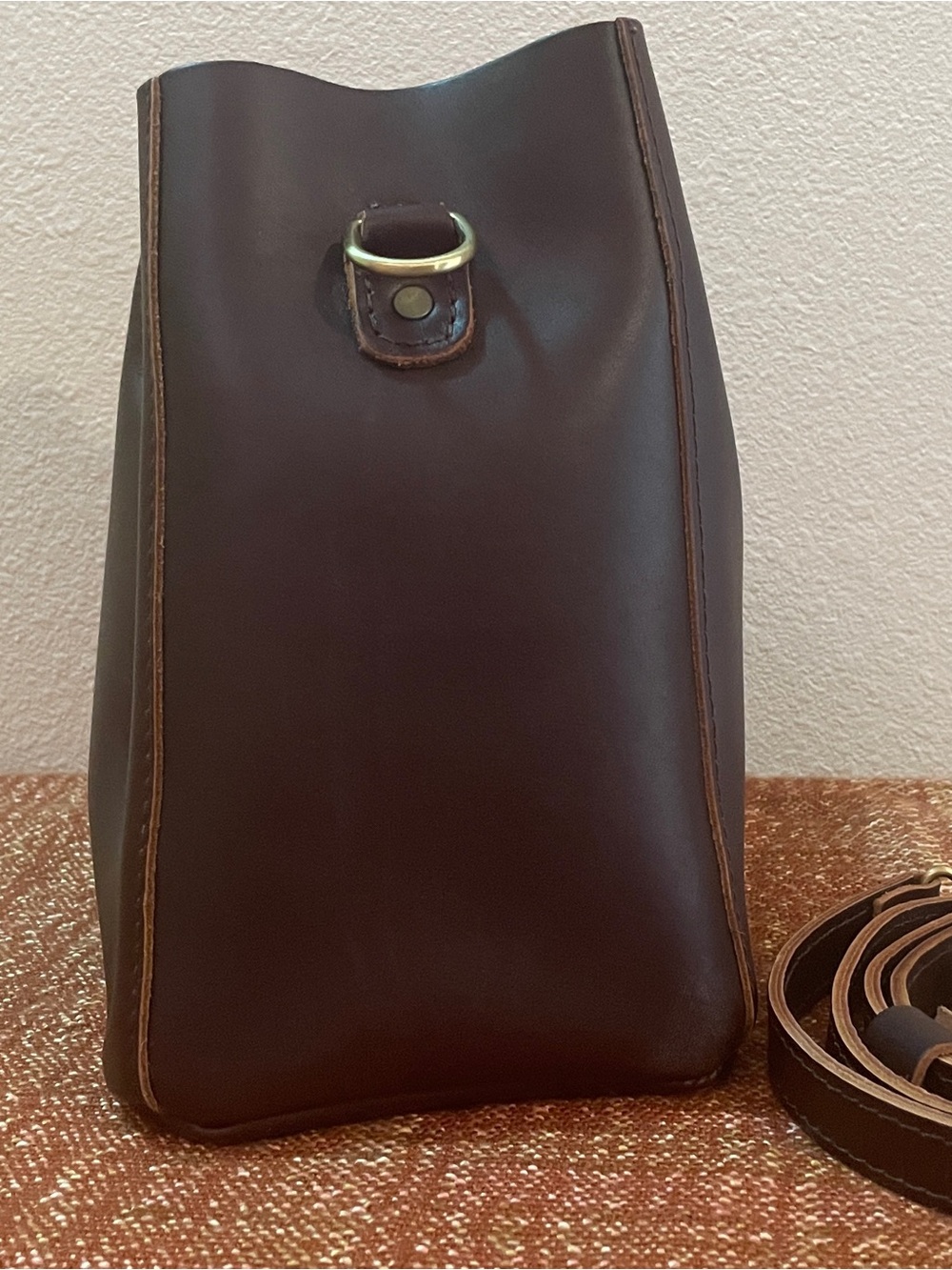 Portland Leather Butterfly Bucket in GRIZZLY PLG - Picture 3 of 10